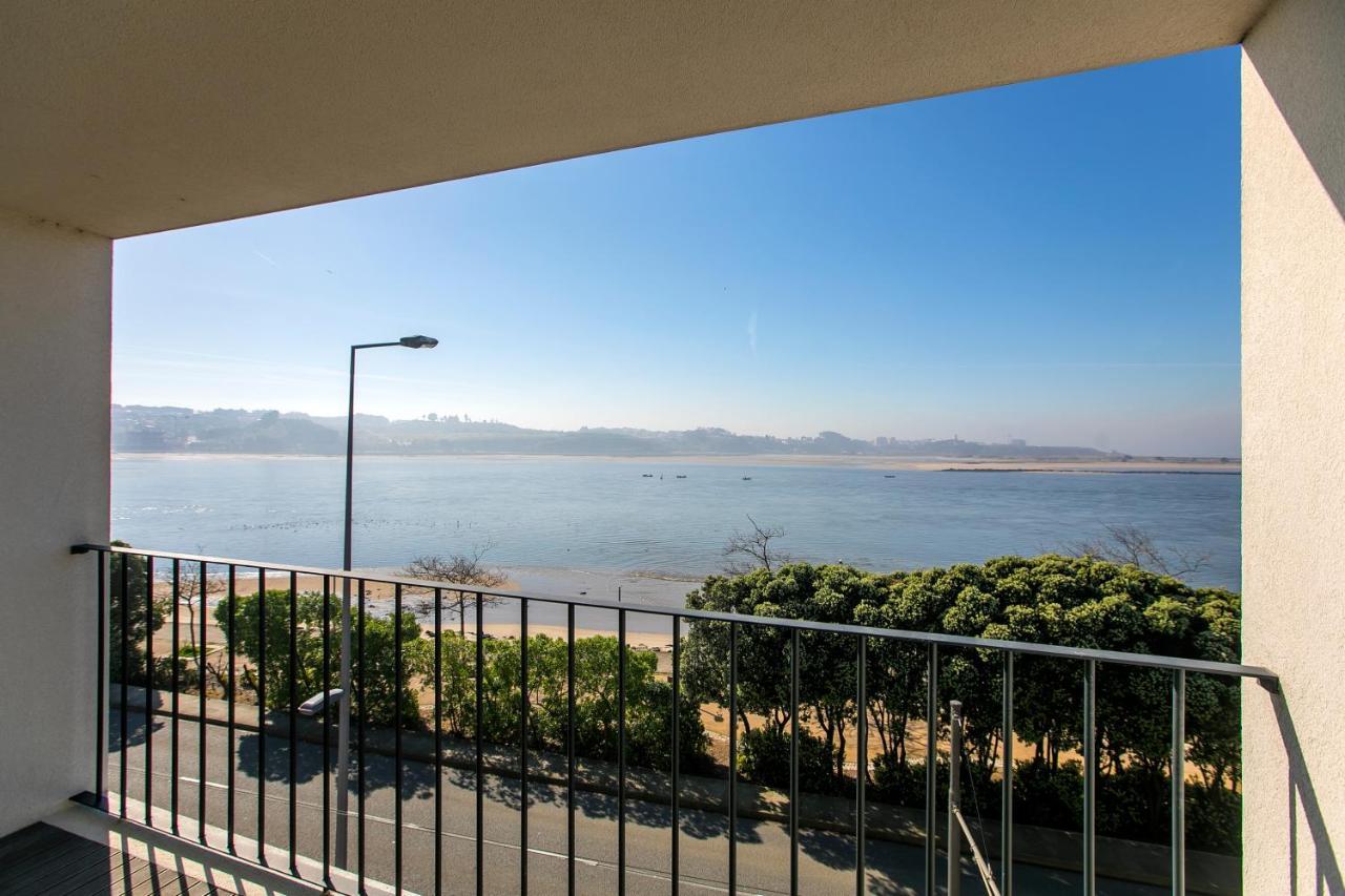 LovelyStay - Luxury 2BR Duplex Apartment in Foz Oporto Extérieur photo